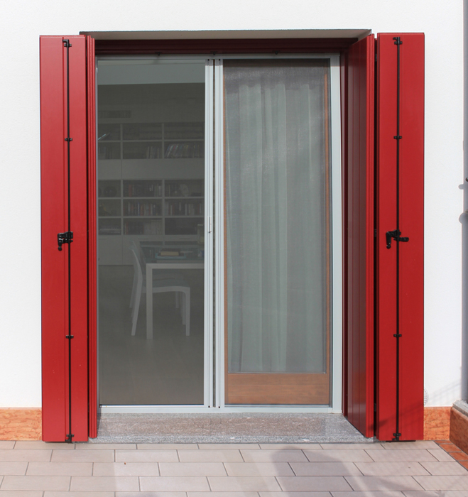 Lisa Bettio 2 puertas mosquito lado tradicional neta