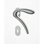 Par de manijas Ghidini Modelo Leonardo ACP Rosette y ventila Cilindro