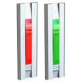 La luz con el botón rojo para puertas verdes Serie 55031 Perfil Opera