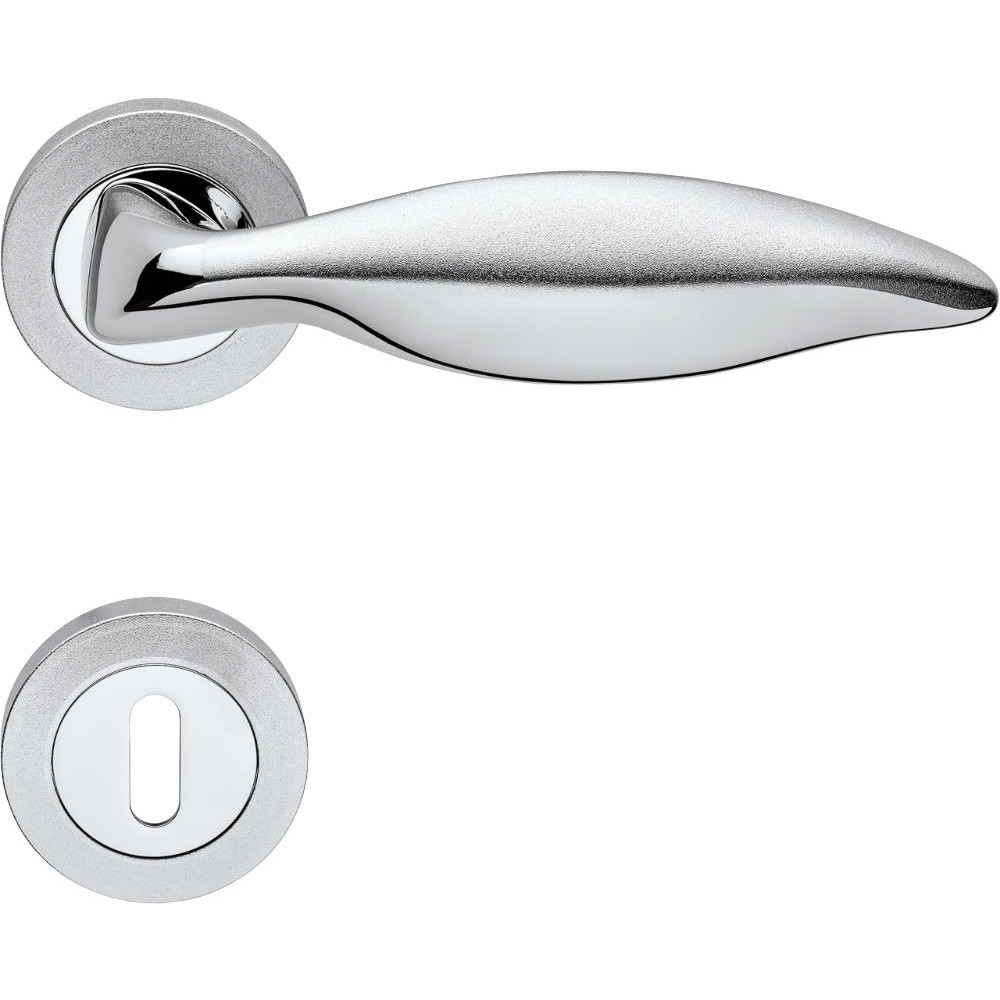 Manilla Linea Calì Delfino para Puerta Clásica en Latón con Roseta