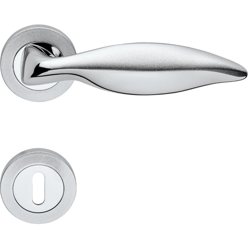 Manilla Linea Calì Delfino para Puerta Clásica en Latón con Roseta