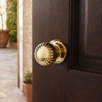 Margherita Arieni 127 Pomo para Puerta Ø70 mm de Latón