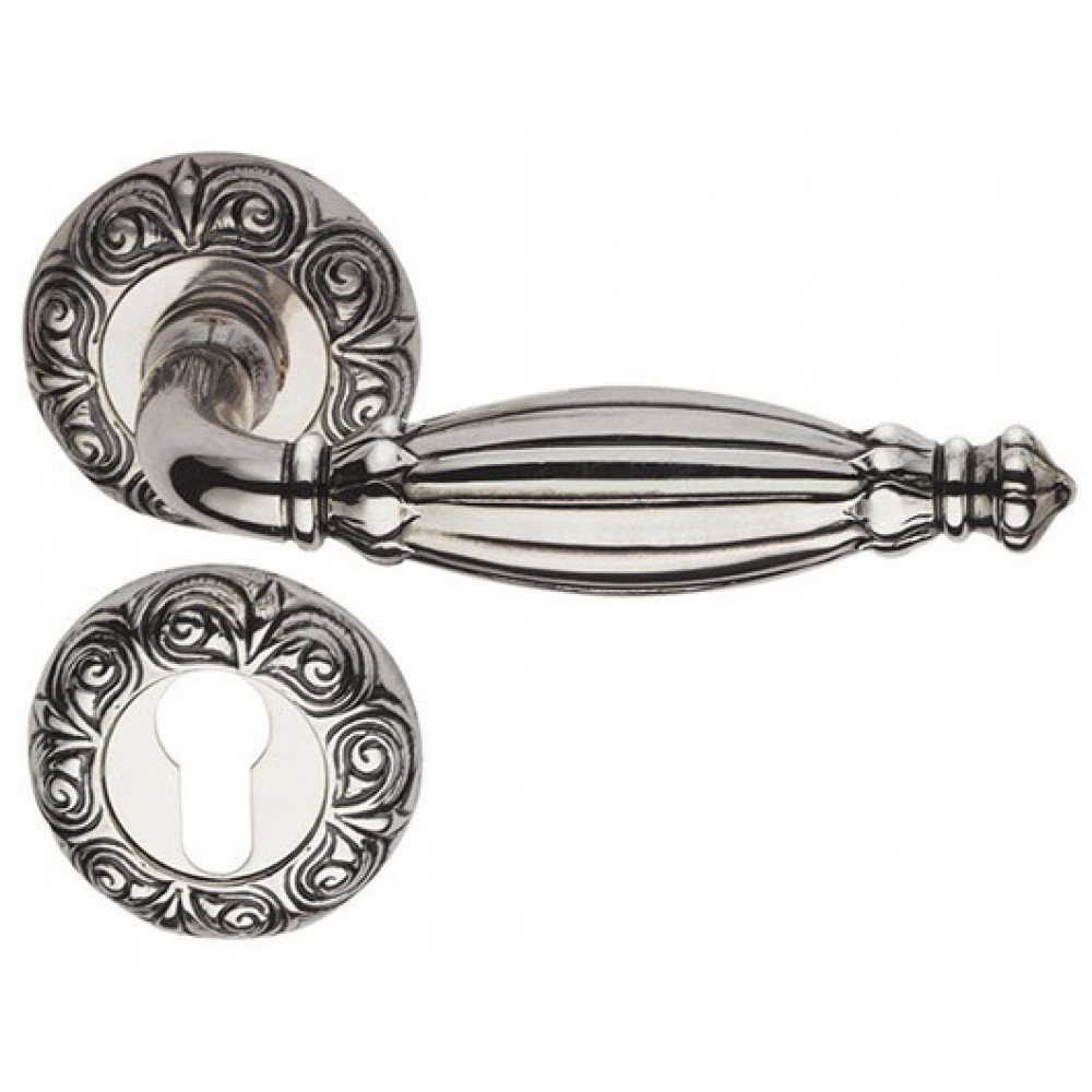 Queen Classique PFS Pasini manija para puerta de latón con Rosette Ronda