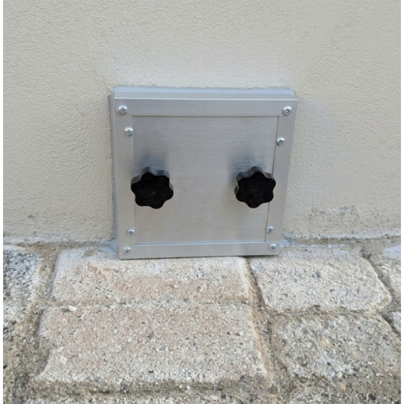 Tapa Antiinundación Hermética para Boca de Lobo 25x25 cm